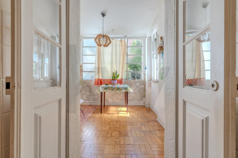 Apartamento T2 para Venda em Santo António Foto 21