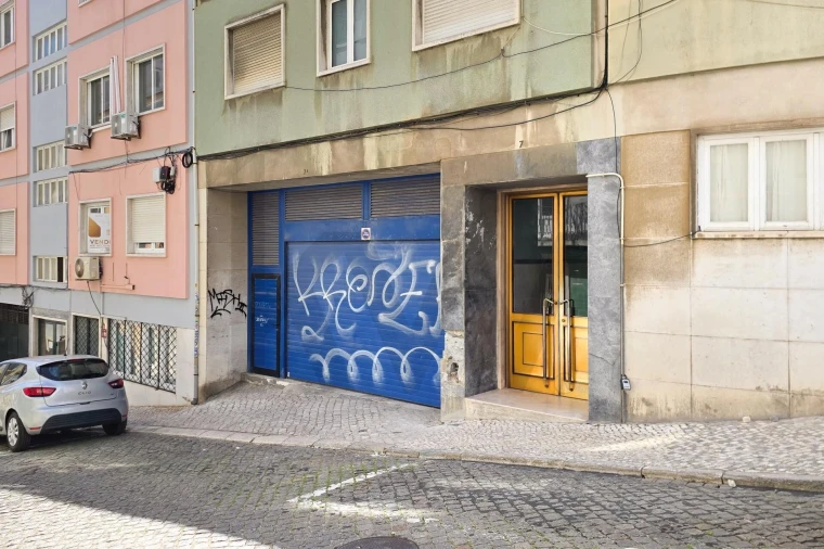 Apartamento T2 para Venda em Santo António Foto 43
