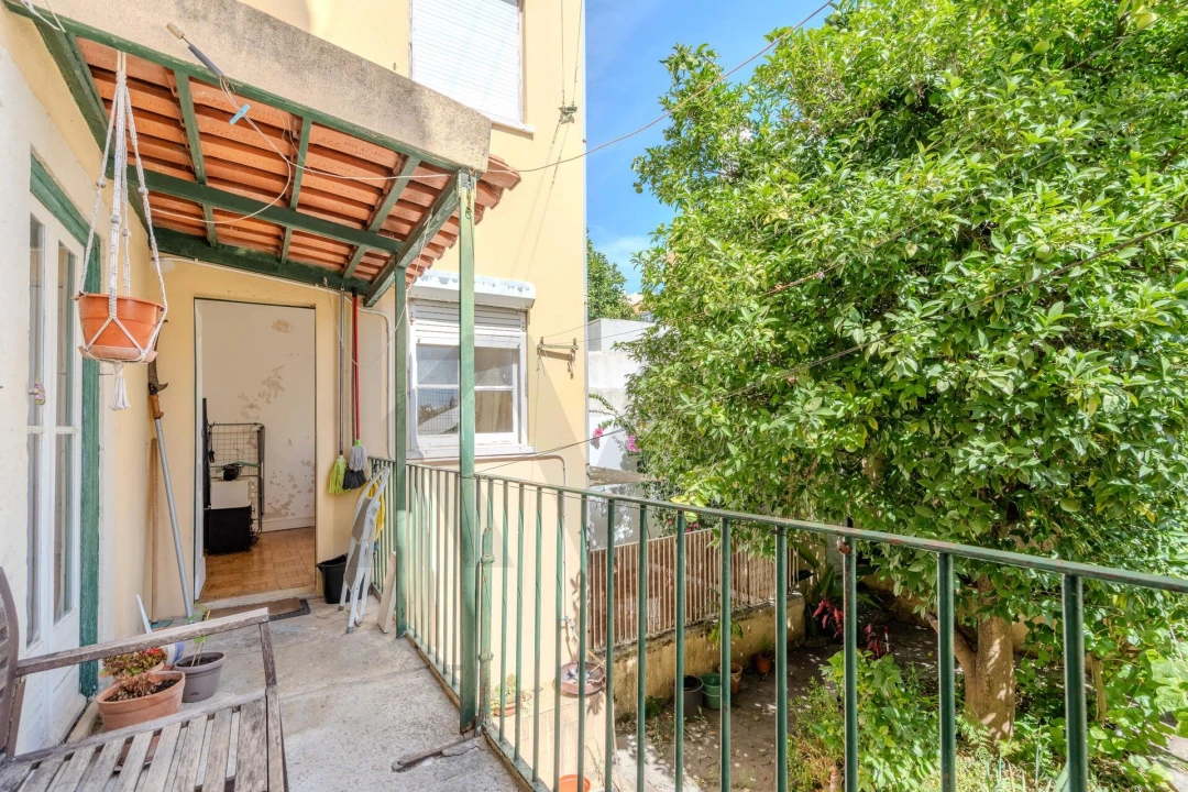 Apartamento T2 para Venda em Santo António Foto 26