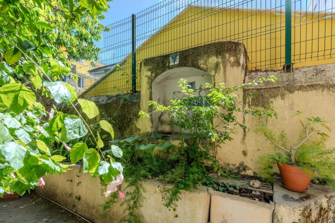 Apartamento T2 para Venda em Santo António Foto 35