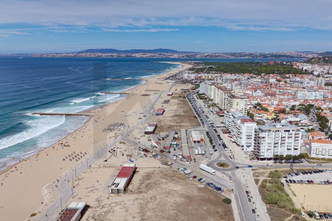 Apartamento T1 para Venda em Costa da Caparica Foto 28