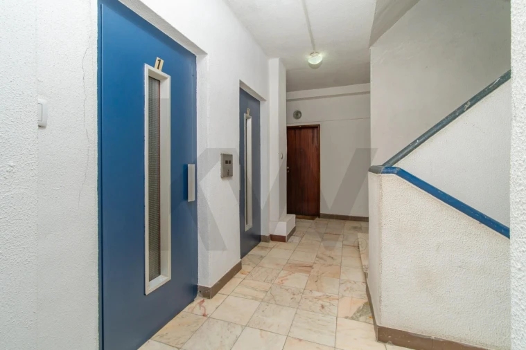 Apartamento T1 para Venda em Costa da Caparica Foto 22