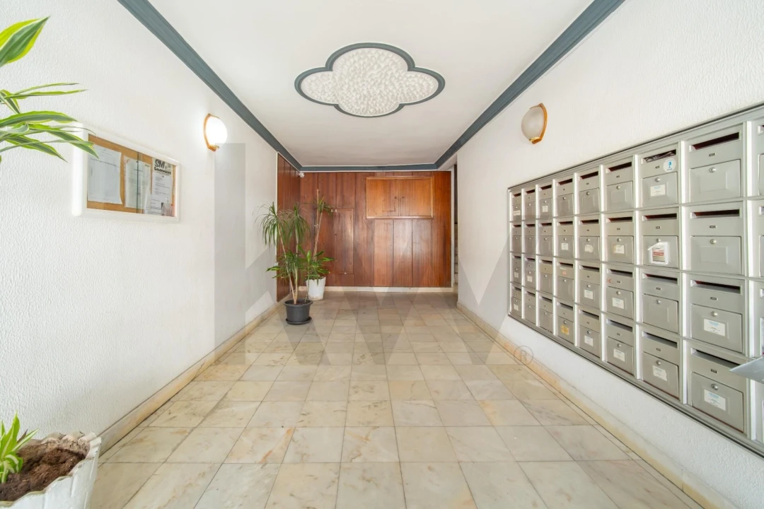Apartamento T1 para Venda em Costa da Caparica Foto 23