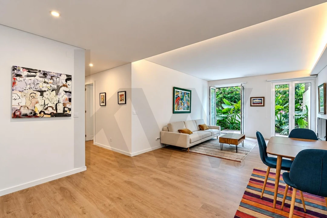 Apartamento T1 para Arrendamento em Santo António Foto 1