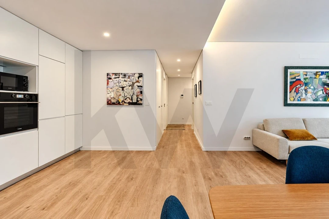 Apartamento T1 para Arrendamento em Santo António Foto 5