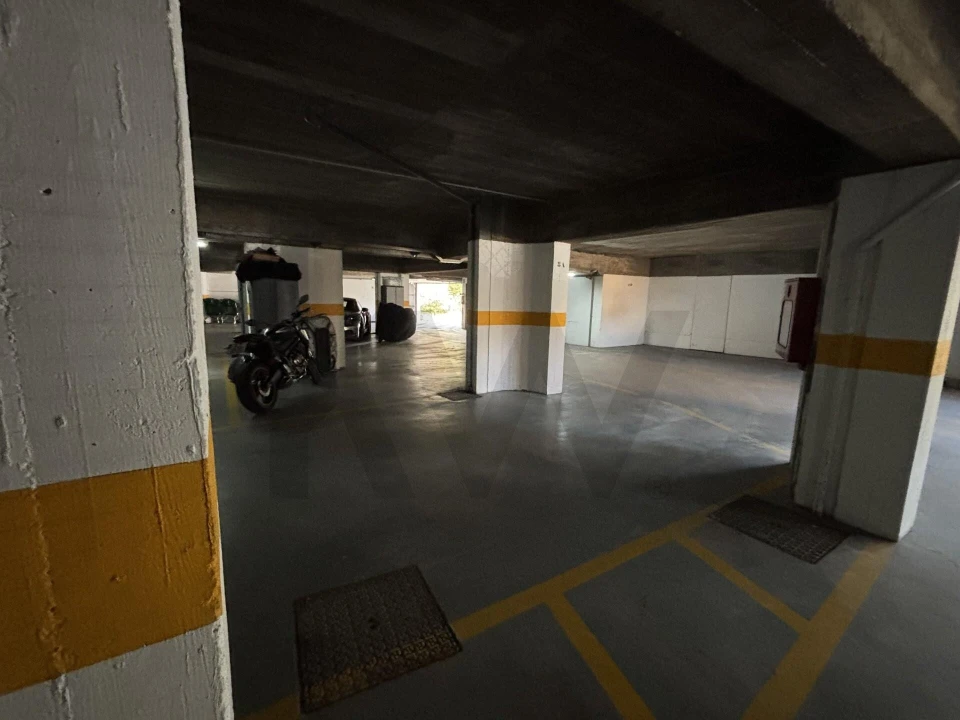 Apartamento T2 para Arrendamento em Carcavelos e Parede Foto 22