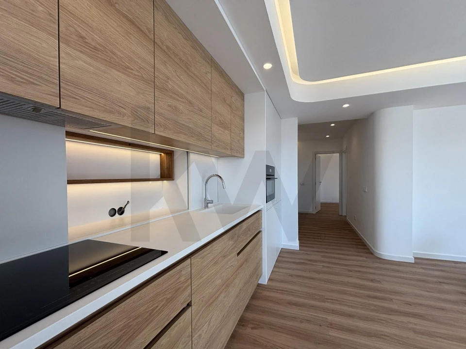 Apartamento T2 para Arrendamento em Carcavelos e Parede Foto 9