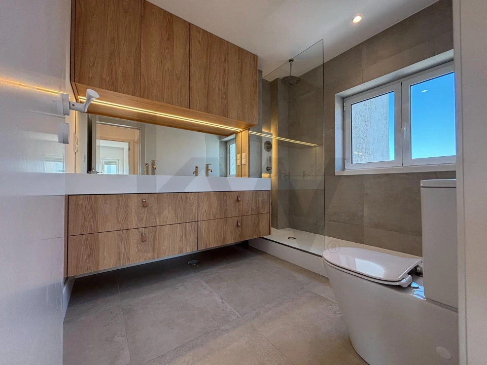 Apartamento T2 para Arrendamento em Carcavelos e Parede Foto 13