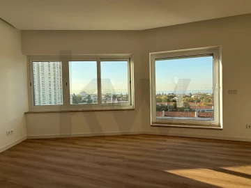 Apartamento T2 para Arrendamento em Carcavelos e Parede