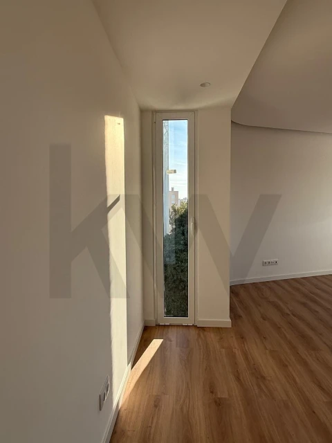 Apartamento T2 para Arrendamento em Carcavelos e Parede