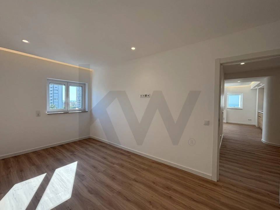 Apartamento T2 para Arrendamento em Carcavelos e Parede Foto 15