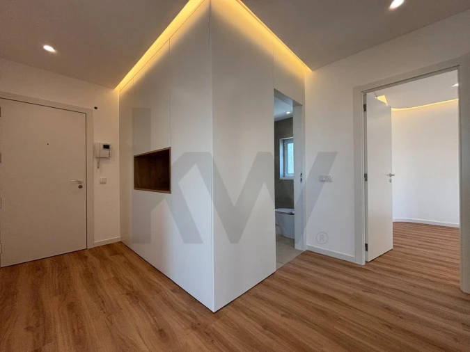 Apartamento T2 para Arrendamento em Carcavelos e Parede Foto 10