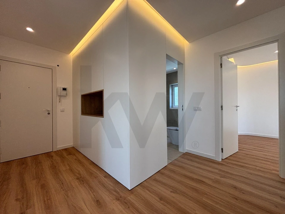 Apartamento T2 para Arrendamento em Carcavelos e Parede Foto 10