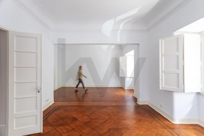 Apartamento T4 para Arrendamento em Santo António