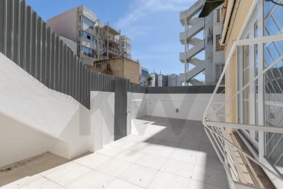 Apartamento T4 para Arrendamento em Santo António