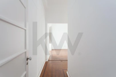 Apartamento T4 para Arrendamento em Santo António