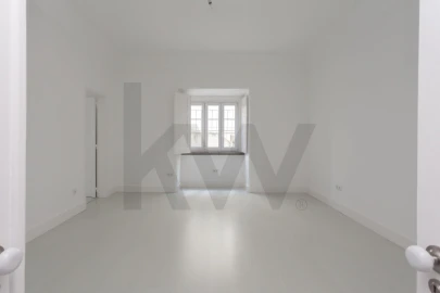 Apartamento T4 para Arrendamento em Santo António