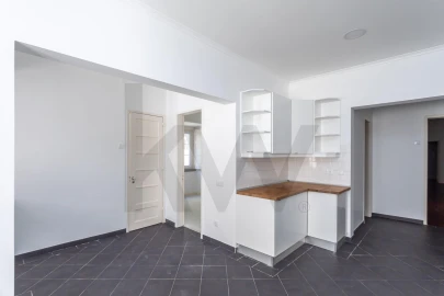 Apartamento T4 para Arrendamento em Santo António