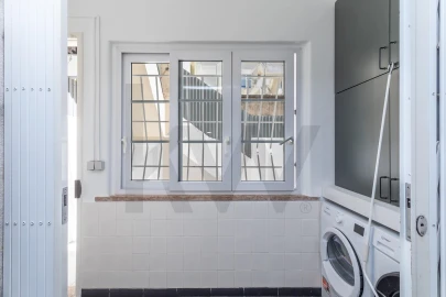 Apartamento T4 para Arrendamento em Santo António
