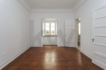 Apartamento T4 para Arrendamento em Santo António