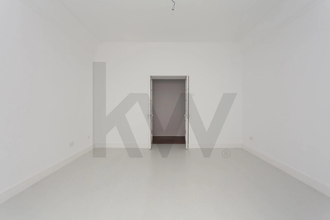 Apartamento T4 para Arrendamento em Santo António Foto 29