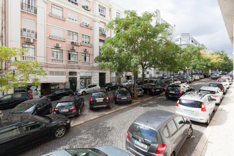 Apartamento T4 para Arrendamento em Santo António Foto 48