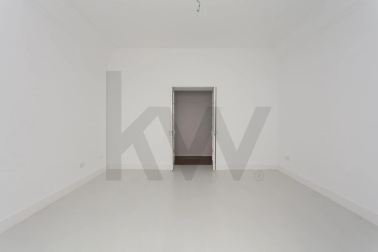 Apartamento T4 para Arrendamento em Santo António Foto 29