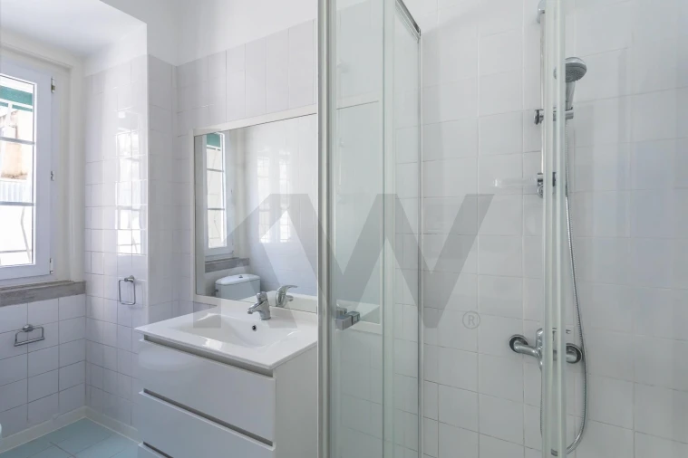 Apartamento T4 para Arrendamento em Santo António Foto 25