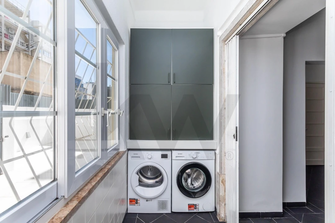 Apartamento T4 para Arrendamento em Santo António Foto 10