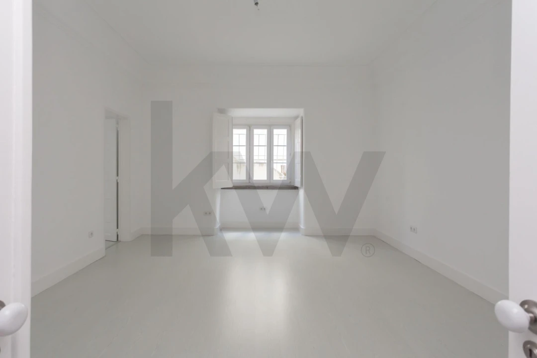 Apartamento T4 para Arrendamento em Santo António Foto 28