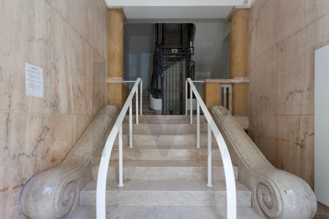 Apartamento T4 para Arrendamento em Santo António Foto 46