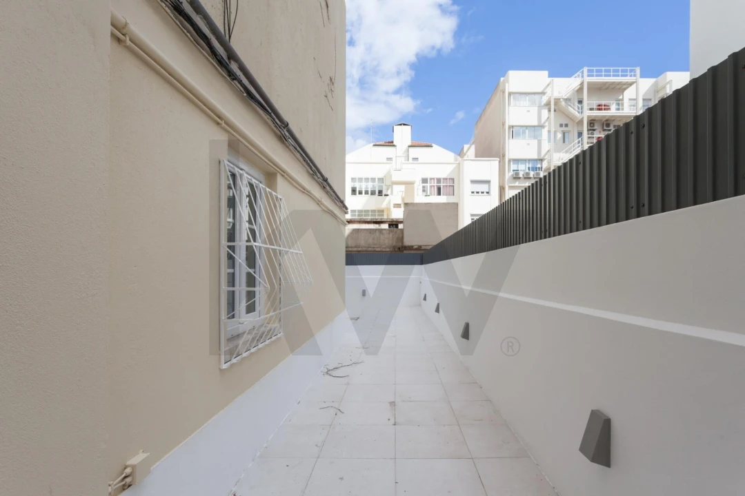 Apartamento T4 para Arrendamento em Santo António Foto 36
