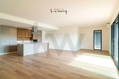 Apartamento T3 para Venda em Algés, Linda-A-Velha e Cruz Quebrada-Dafundo
