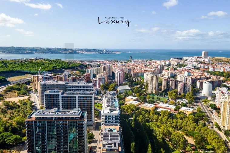 Apartamento T3 para Venda em Algés, Linda-A-Velha e Cruz Quebrada-Dafundo Foto 28
