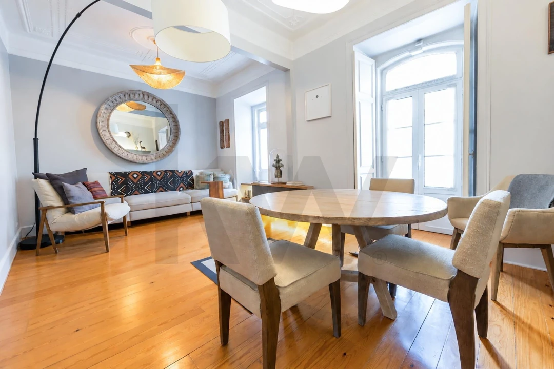 Apartamento T2 para Venda em Alvalade Foto 2