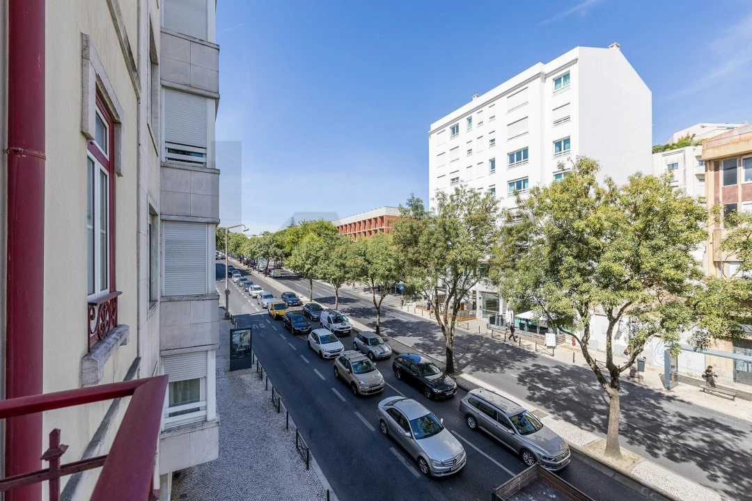 Apartamento T2 para Venda em Alvalade Foto 9