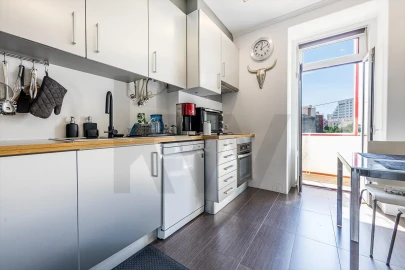 Apartamento T2 para Venda em Alvalade