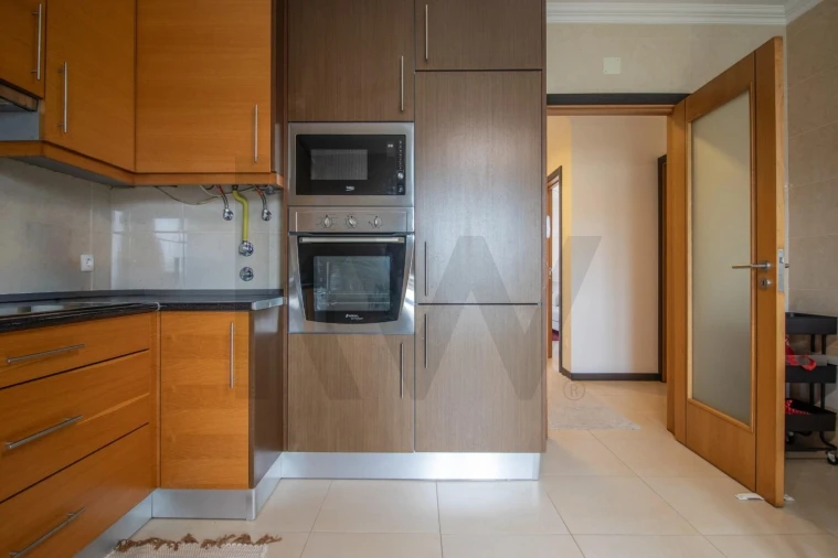 Apartamento T3 para Venda em Tavarede Foto 4