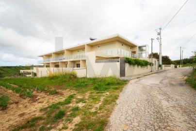 Apartamento T1 para Arrendamento em Lourinhã e Atalaia