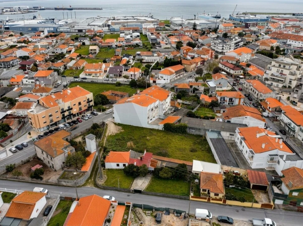 Terreno para Venda em Gafanha da Nazaré Foto 2