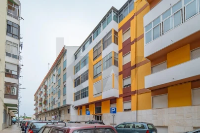 Apartamento T2 para Venda em Sacavém e Prior Velho