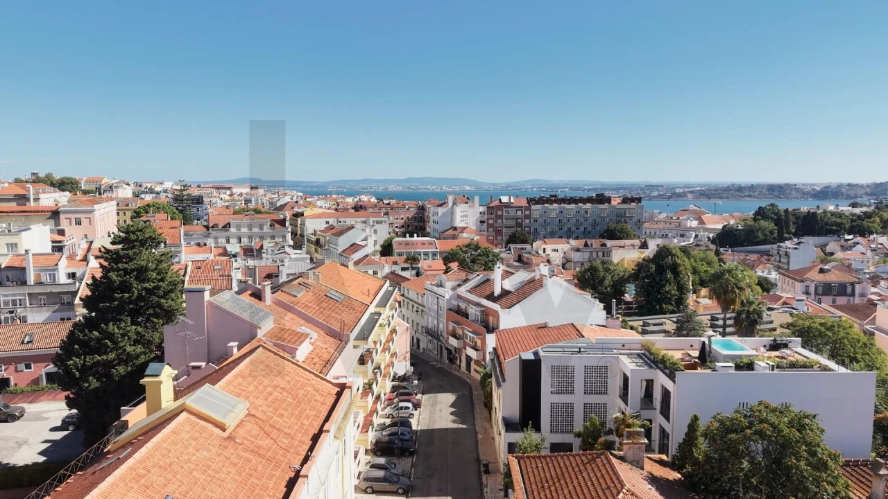 Apartamento T2 para Venda em Santo António Foto 41
