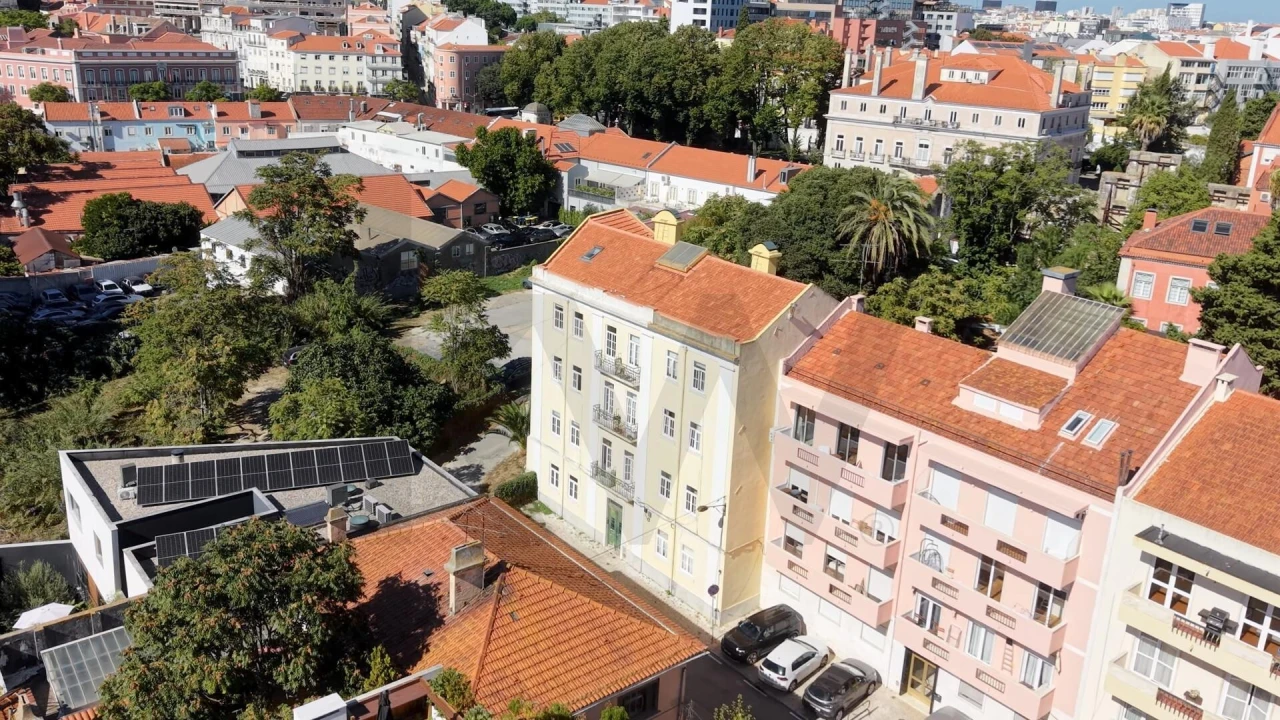 Apartamento T2 para Venda em Santo António Foto 43