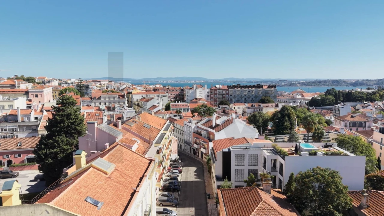 Apartamento T2 para Venda em Santo António Foto 42