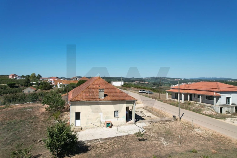 Moradia T3 para Venda em Painho e Figueiros Foto 9