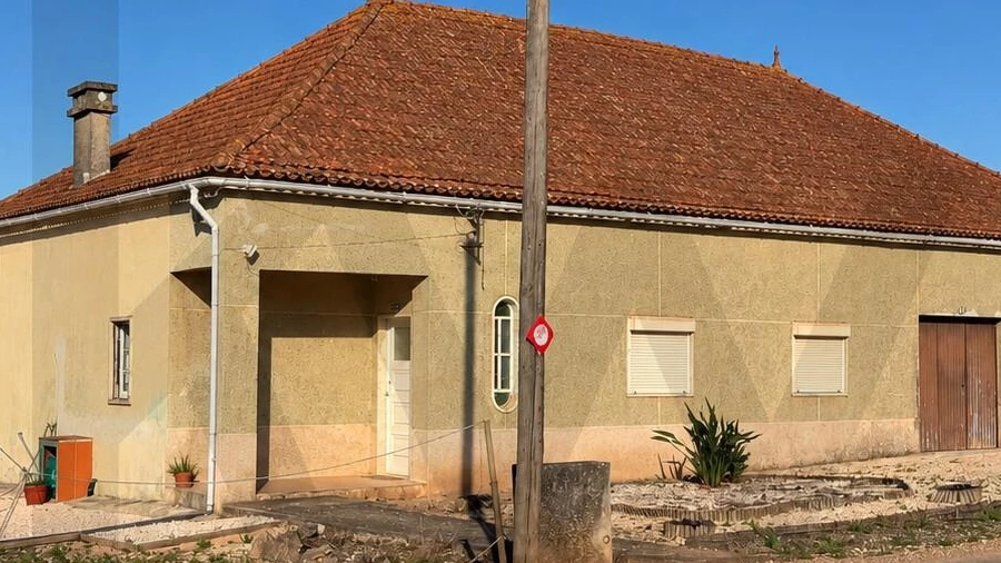 Moradia T3 para Venda em Painho e Figueiros