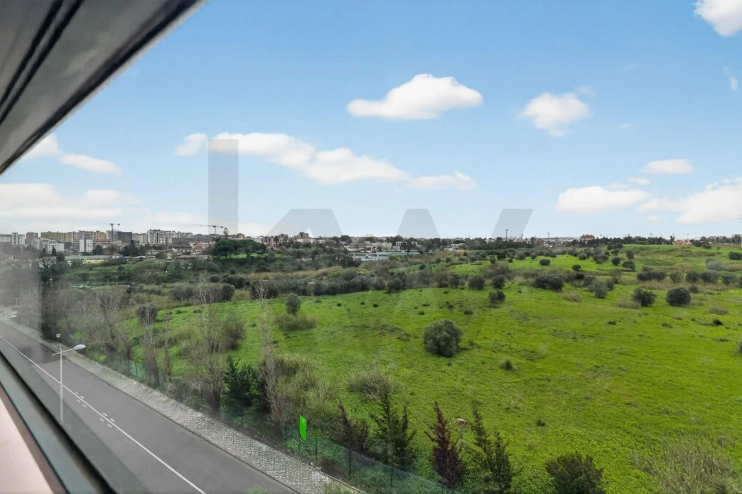 Apartamento T3 para Arrendamento em Lumiar Foto 19