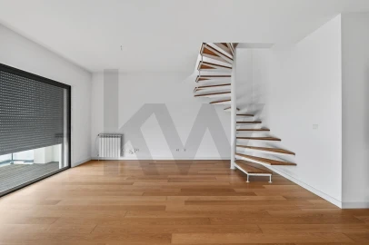 Apartamento T3 para Arrendamento em Lumiar