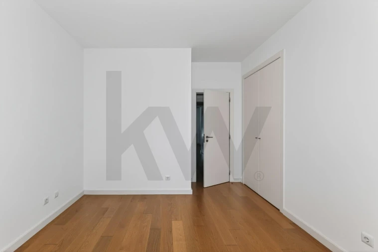 Apartamento T3 para Arrendamento em Lumiar Foto 22