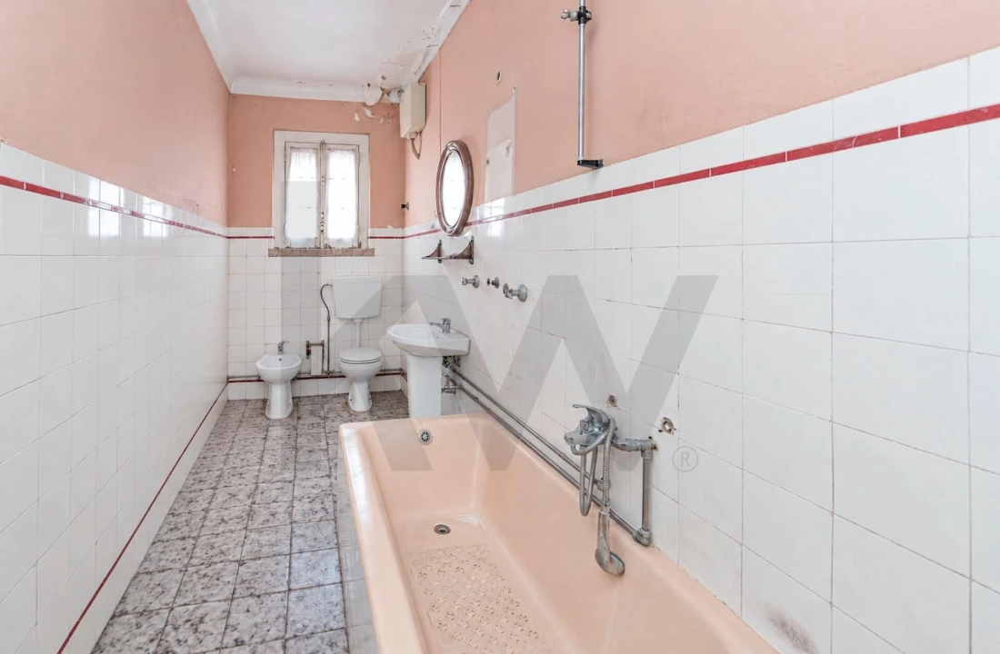 Apartamento T2 para Venda em Areeiro Foto 13